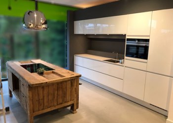 landelijke-moderne-keuken-wit-hout